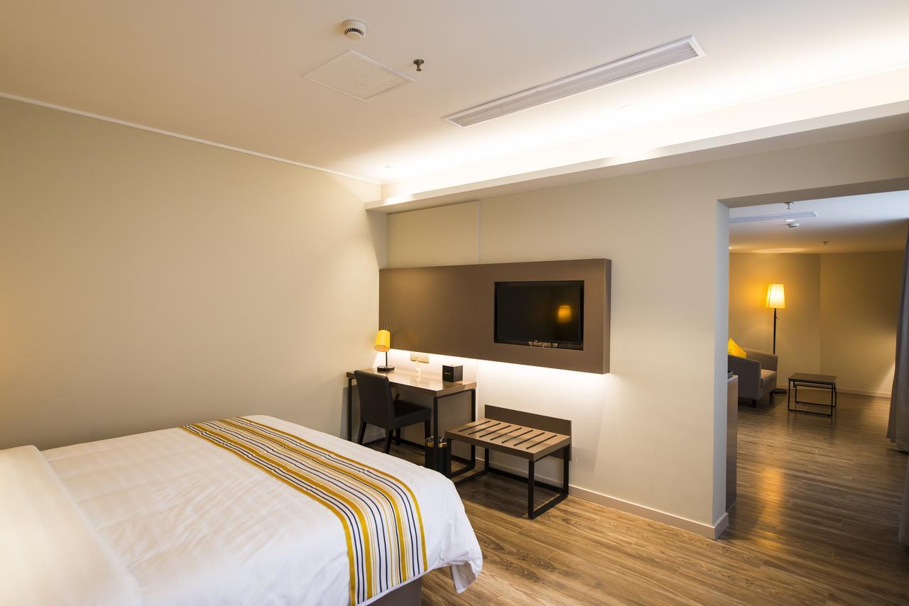Home Inn Plus Shanghai Zhangjiang Park Kültér fotó